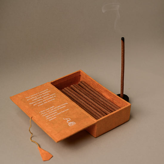 Himalayan_Cedar_Woods_Incense_Sticks_b74c00bc-2634-481a-91f9-05d5252429c4
