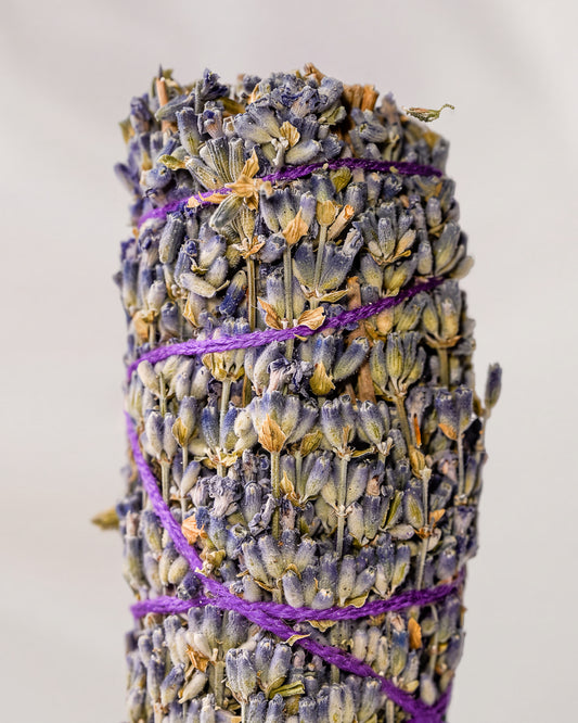 Lavender Smudge Stick (Lavandula Angustifolia)