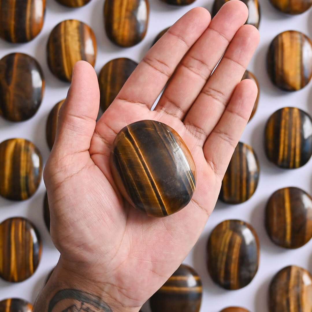  A Tiger's Eye Palm Stone on hand