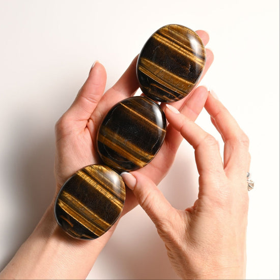 Tiger Eye Palm stone 